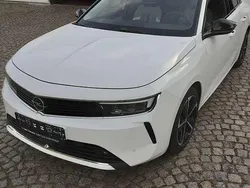 Jade weiß Gebraucht 2023 Opel Astra Elegance Limousine | 22.600 € (Fairer Preis)