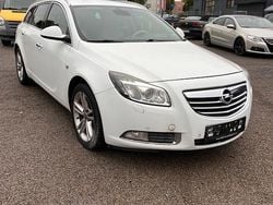 Weiß Gebraucht 2011 Opel Insignia Kombi | 1.700 € (Superpreis)