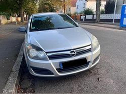 Silber Gebraucht 2007 Opel Astra Kleinwagen | 1.900 € (Teuer)
