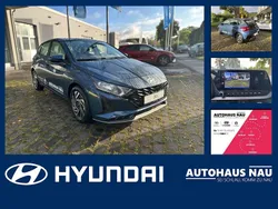 Vibrant blue / mic Gebraucht 2025 Hyundai i20 Trend Kleinwagen | 22.490 € (Teuer)
