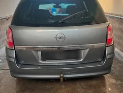 Silber Gebraucht 2007 Opel Astra Kombi | 1.350 € (Guter Preis)