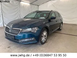 Modra lava/lava blau (metallic) Gebraucht 2022 Skoda Superb Style Kombi | 23.950 € (Guter Preis)