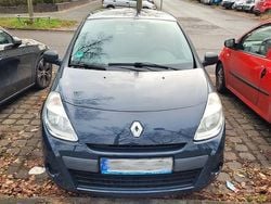 Blau Gebraucht 2012 Renault Clio IV Limousine | 4.000 € (Guter Preis)
