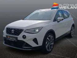 Nevada weiß metallic Gebraucht 2024 Seat Arona FR SUV | 30.100 €