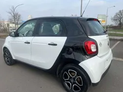 Weiß Gebraucht 2015 Smart ForFour Basis Kleinwagen | 5.350 € (Fairer Preis)