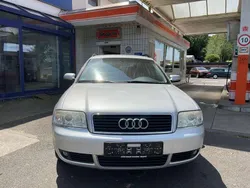 Lichtsilber metallic Gebraucht 2003 Audi A6 Kombi | 3.900 € (Teuer)