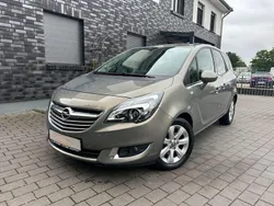 Grau Gebraucht 2015 Opel Meriva Innovation Van / Kleinbus | 5.399 € (Guter Preis)
