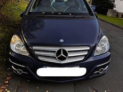 Blau Gebraucht 2010 Mercedes B180 Van / Kleinbus | 3.000 € (Superpreis)