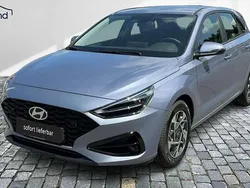 Blau Neu 2025 Hyundai i30 Comfort Kleinwagen | 20.470 € (Guter Preis)