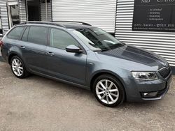 Silber Gebraucht 2016 Skoda Octavia Joy Kombi | 13.990 € (Fairer Preis)