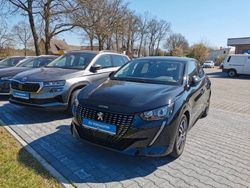 Schwarz Gebraucht 2024 Peugeot 208 Allure Kleinwagen | 16.990 € (Fairer Preis)