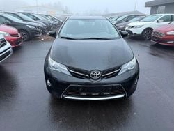 Schwarz Gebraucht 2013 Toyota Auris Life Limousine | 5.800 € (Fairer Preis)