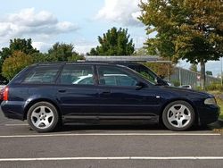 Blau Gebraucht 2000 Audi A4 Kombi | 1.600 € (Etwas zu teuer)
