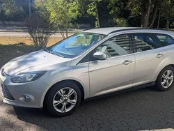 Silber Gebraucht 2013 Ford Focus Kombi | 4.400 € (Guter Preis)