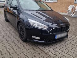 Schwarz Gebraucht 2016 Ford Focus Kombi | 8.800 € (Fairer Preis)
