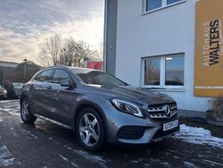Mountaingrau Gebraucht 2019 Mercedes GLA200 AMG line SUV | 25.400 € (Fairer Preis)