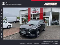 Tiefschwarz mica metallic Gebraucht 2023 Toyota Corolla Cross Lounge SUV | 37.990 € (Guter Preis)