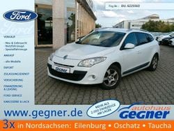 Weiß Gebraucht 2011 Renault Mégane III Expression Limousine | 2.540 € (Fairer Preis)