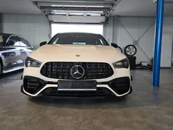 Weiß Gebraucht 2023 Mercedes CLA45 AMG Shooting Brake AMG Kombi | 60.400 € (Teuer)