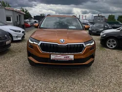 Phoenixorange metallic Gebraucht 2024 Skoda Karoq Selection SUV | 27.990 € (Superpreis)