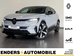 Grau Gebraucht 2023 Renault Mégane Techno Limousine | 35.988 € (Etwas zu teuer)