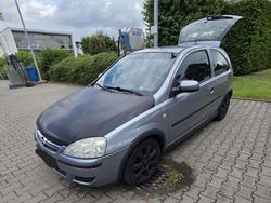Silber Gebraucht 2006 Opel Corsa Kleinwagen | 2.300 € (Fairer Preis)