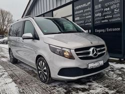 Silber Gebraucht 2019 Mercedes V250 Edition Van / Kleinbus | 29.990 €