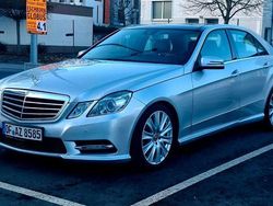 Grau Gebraucht 2012 Mercedes E300 Limousine | 10.700 € (Etwas zu teuer)