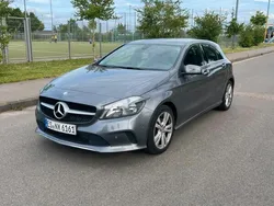 Grau Gebraucht 2016 Mercedes A180 Kleinwagen | 15.990 € (Fairer Preis)