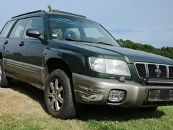 Grün Gebraucht 2000 Subaru Forester SUV | 2.000 €