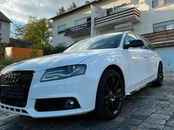 Weiß Gebraucht 2011 Audi A4 Attraction Kombi | 8.000 € (Fairer Preis)