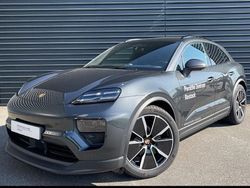 Grau Gebraucht 2025 Porsche Macan 4 Electric SUV | 86.750 € (Fairer Preis)
