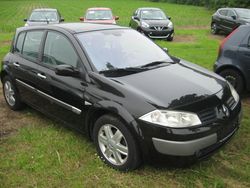 Schwarz Gebraucht 2003 Renault Mégane II Privilege Limousine | 1.990 € (Etwas zu teuer)