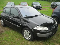Schwarz Gebraucht 2003 Renault Mégane II Privilege Limousine | 1.990 € (Fairer Preis)