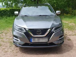 Grau Gebraucht 2017 Nissan Qashqai Tekna+ SUV | 16.490 € (Fairer Preis)