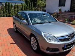 Silber Gebraucht 2006 Opel Vectra Limousine | 3.500 € (Etwas zu teuer)
