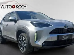 Silber Gebraucht 2022 Toyota Yaris Cross SUV | 23.985 € (Guter Preis)