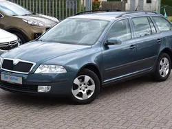 Grau Gebraucht 2006 Skoda Octavia Ambiente Kombi | 2.990 € (Fairer Preis)