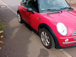 Rot Gebraucht 2006 Mini ONE Kleinwagen | 2.700 €