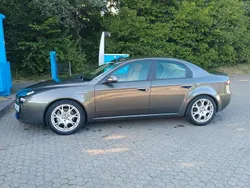 Grau Gebraucht 2009 Alfa Romeo 159 Limousine | 3.650 € (Guter Preis)