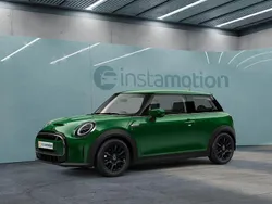 Grün Gebraucht 2021 Mini Cooper SE Kleinwagen | 17.349 € (Superpreis)