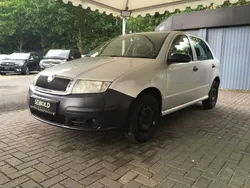 Silber Gebraucht 2007 Skoda Fabia Cool Edition Limousine | 780 € (Guter Preis)