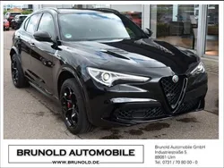 Nero vulcano, metallic (metallic) Gebraucht 2019 Alfa Romeo Stelvio Quadrifoglio SUV | 54.900 € (Fairer Preis)