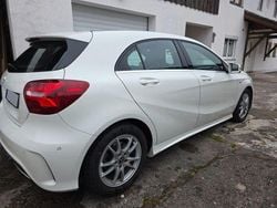 Weiß Gebraucht 2018 Mercedes A180 AMG line Limousine | 15.900 € (Superpreis)