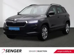 Schwarz Gebraucht 2024 Skoda Karoq SUV | 30.990 € (Guter Preis)