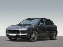 Grau Gebraucht 2021 Porsche Cayenne SUV | 78.500 € (Guter Preis)