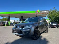Braun Gebraucht 2013 Suzuki Grand Vitara Club SUV | 6.999 € (Fairer Preis)