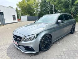 Silber Gebraucht 2016 Mercedes C63 AMG AMG Kombi | 29.000 €