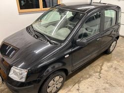 Schwarz Gebraucht 2004 Fiat Panda Kleinwagen | 400 €