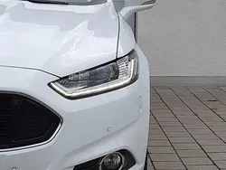 Frozen white Gebraucht 2015 Ford Mondeo Titanium Limousine | 19.999 € (Teuer)